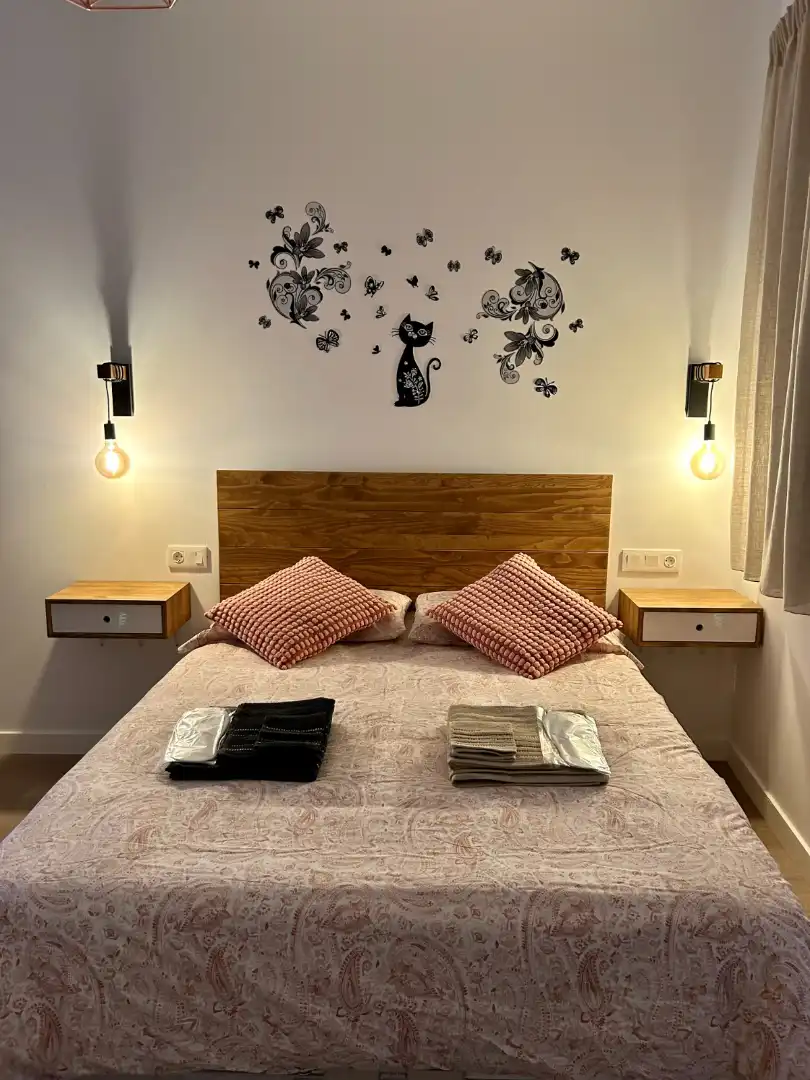 Dormitori de Apartament en venda en Córdoba amb Aire condicionat, Jardí privat i Moblat