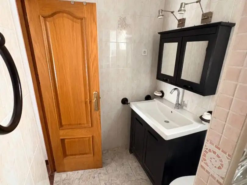 Baño de Piso en venta en Torrevieja con Aire acondicionado, Terraza y Balcón
