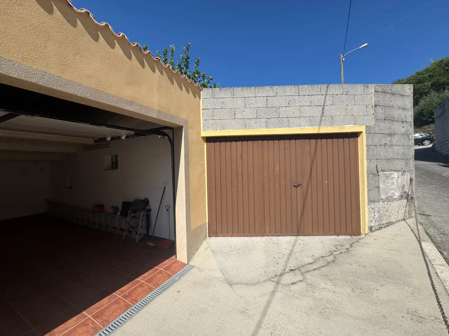 Aparcament de Casa o xalet en venda en Carnota amb Jardí privat, Terrassa i Traster