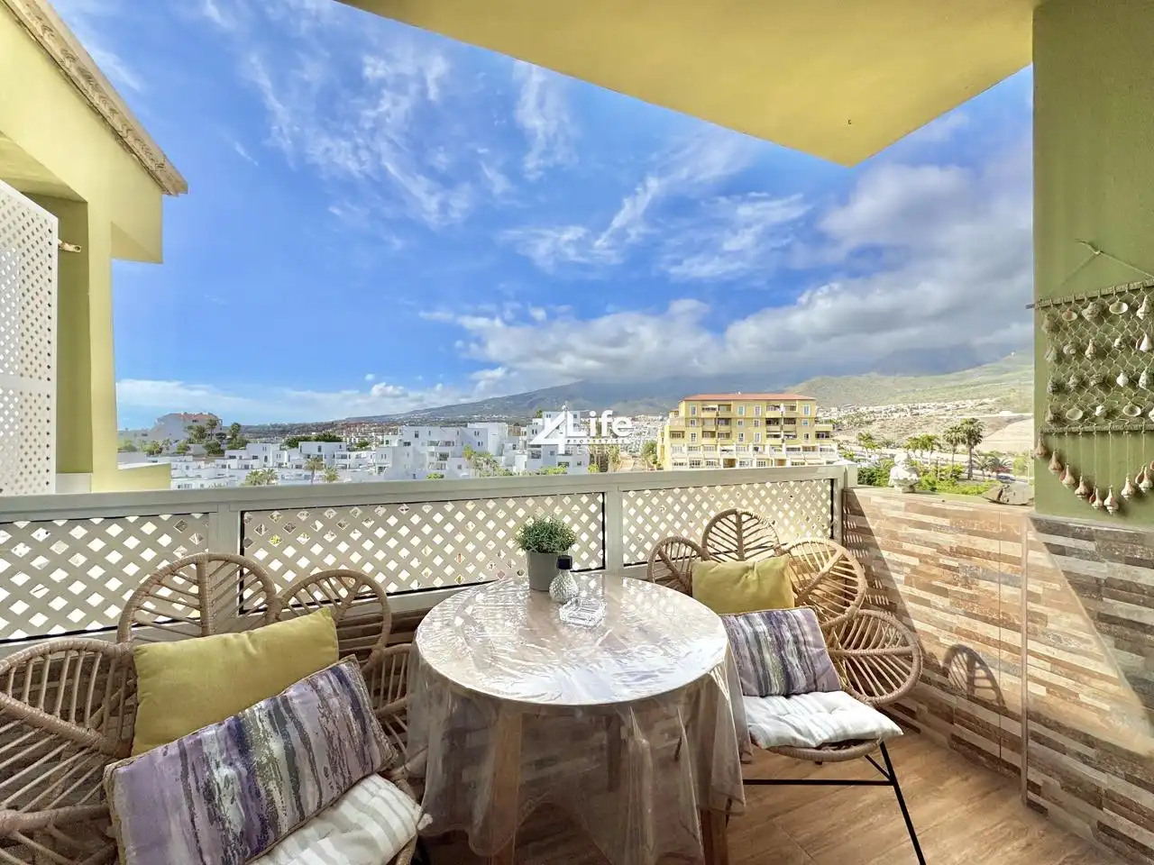 Terraza de Piso en venta en Adeje con Aire acondicionado, Terraza y Piscina comunitaria