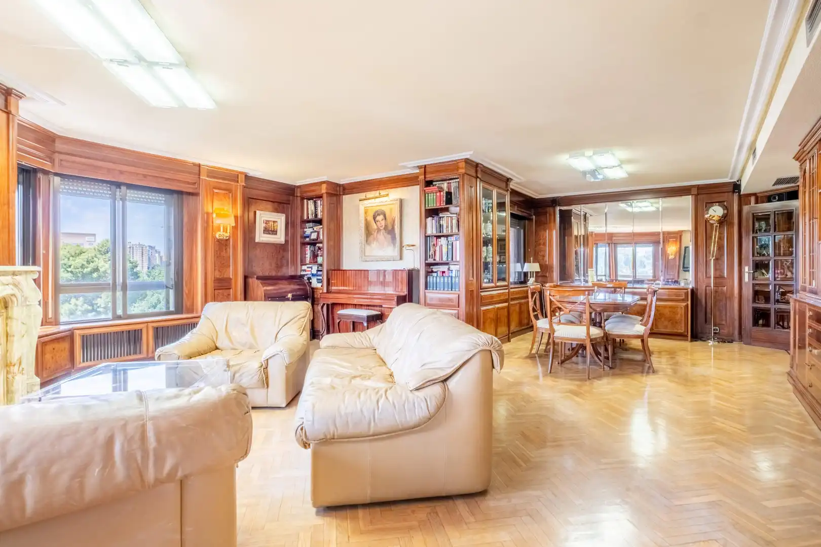 Wohnzimmer von Wohnung zum Verkauf in Zaragoza mit Klimaanlage, Heizung und Parkett