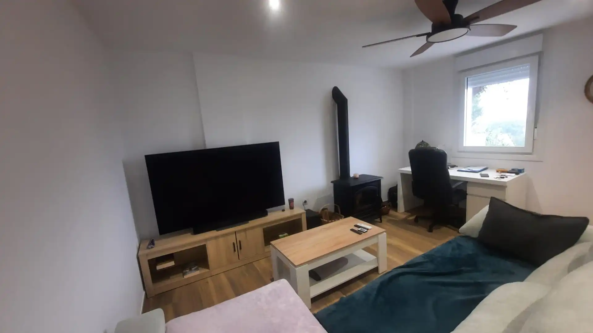 Living room of Flat for rent in Vigo   with Heating, Parquet flooring and Terrace