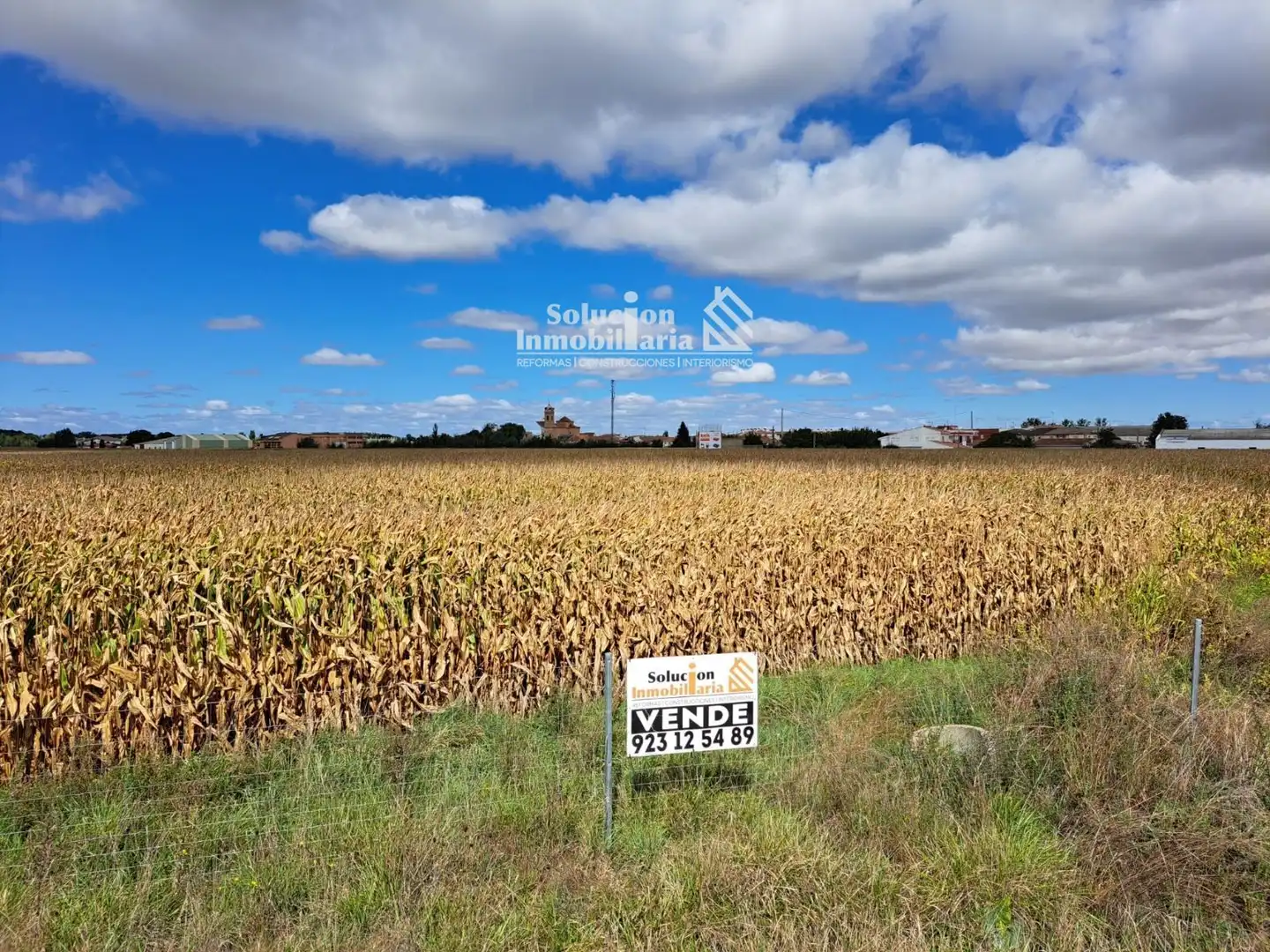 Land for sale in Encinas de Abajo