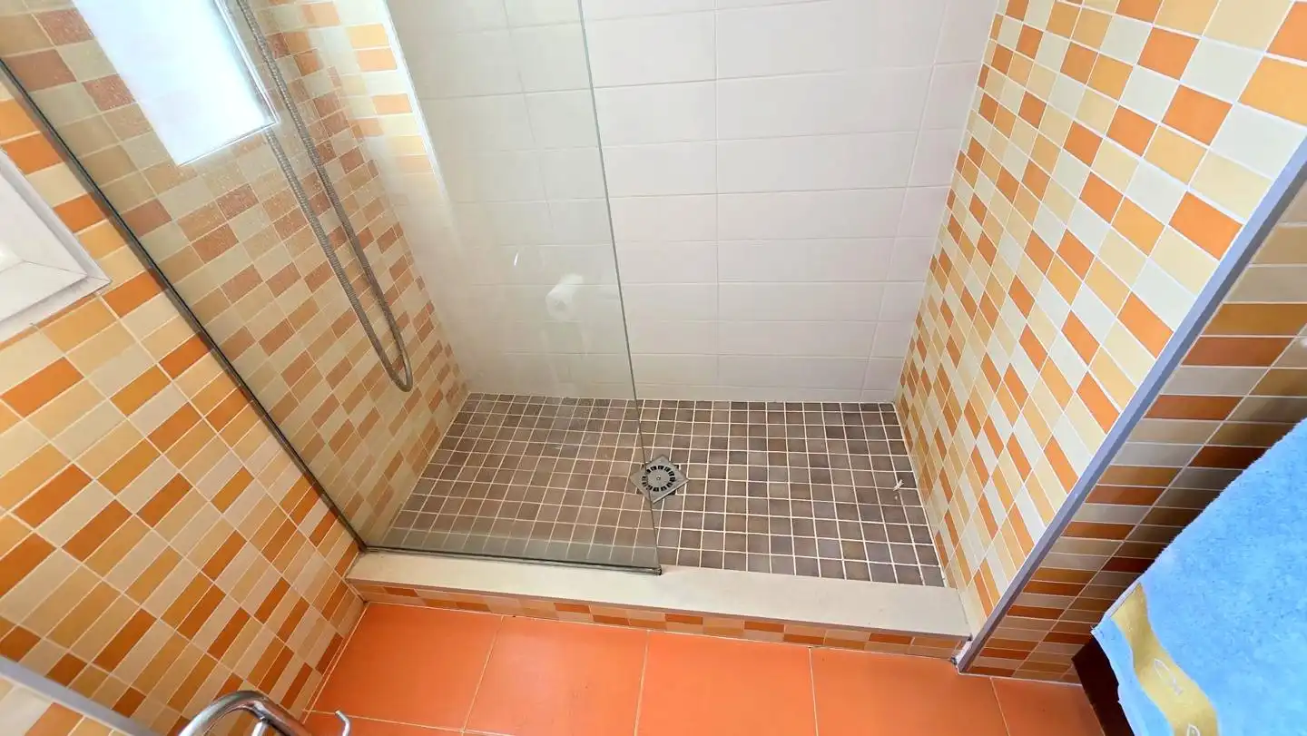 Baño de Apartamento en venta en Gandia con Aire acondicionado, Terraza y Amueblado