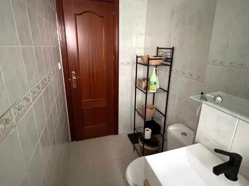 Badezimmer von Haus oder Chalet zum Verkauf in Güevéjar mit Privatgarten, Terrasse und Abstellraum