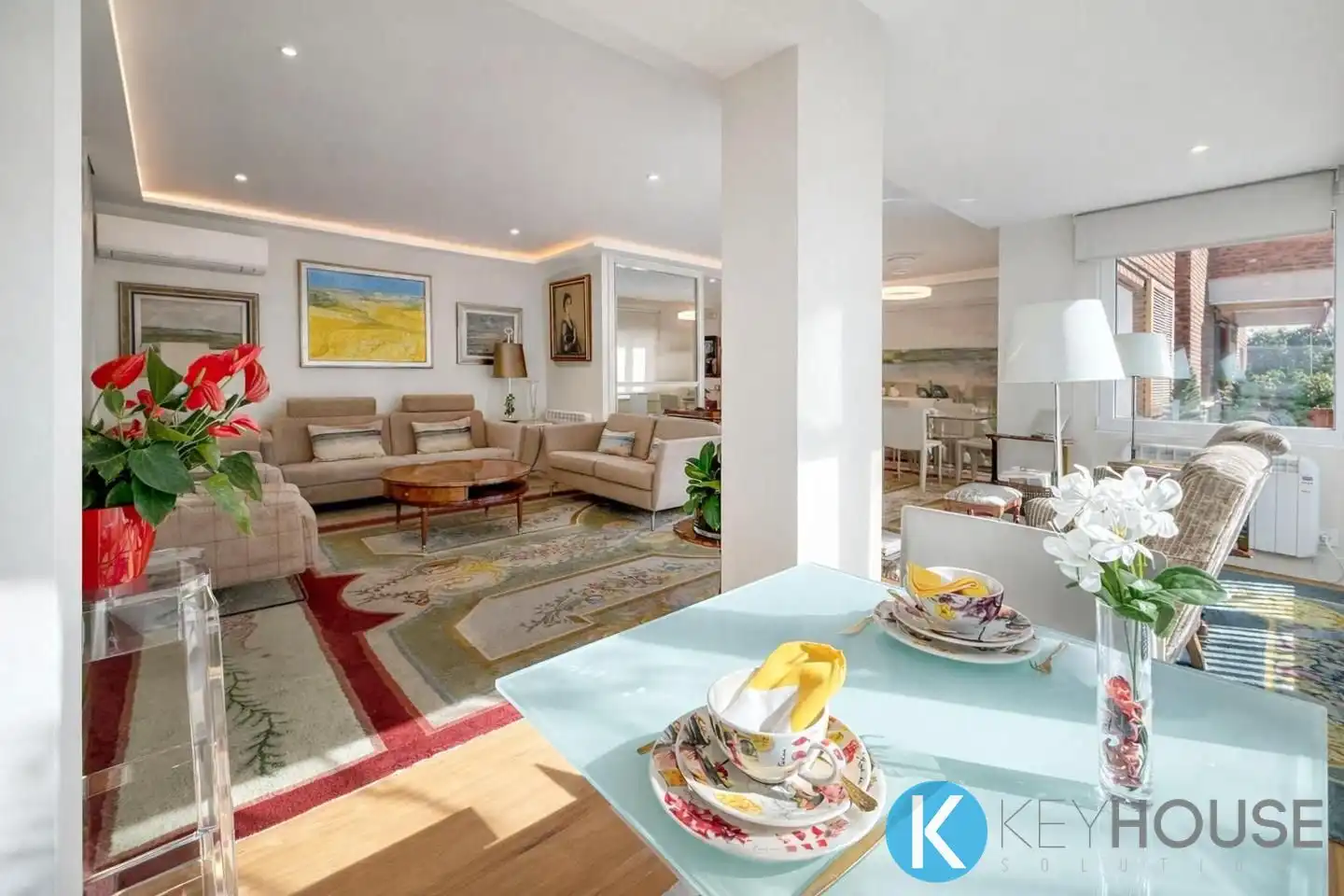 Flat with pool for sale in Calle de José Rodríguez Pinilla