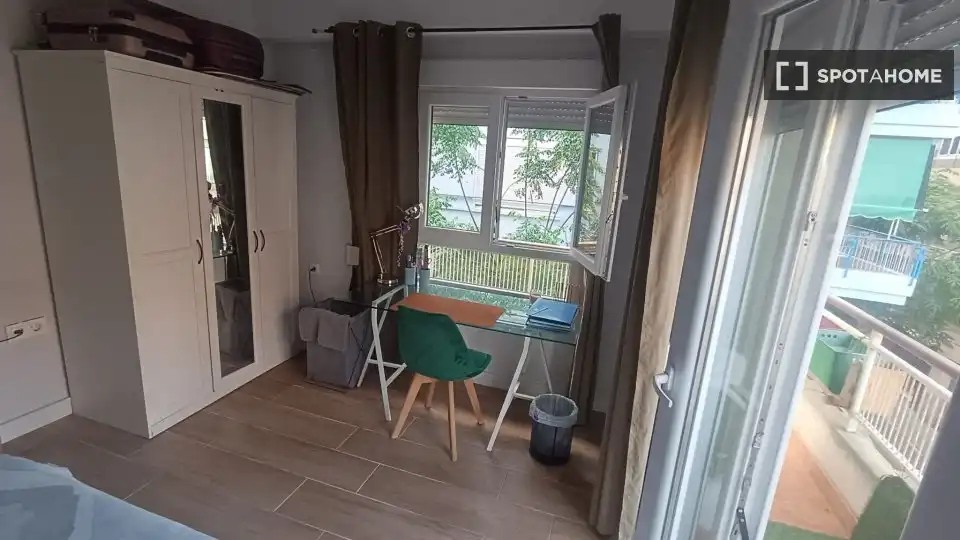 Habitación de Piso para compartir en Alicante / Alacant con Aire acondicionado, Calefacción y Amueblado