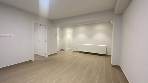 Foto 2 de Piso de alquiler en Falperra - Santa Lucía, A Coruña Capital