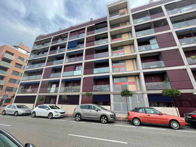 Piso en Venta en  EMBAJADOR INOCENCIO ARIAS, 3 en Juan Carlos I