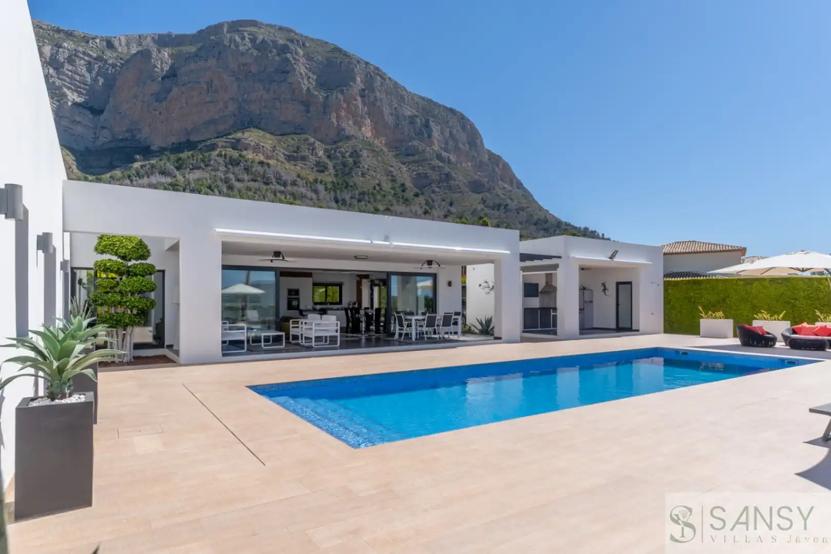 Vista exterior de Casa o xalet en venda en Jávea / Xàbia amb Aire condicionat, Calefacció i Terrassa