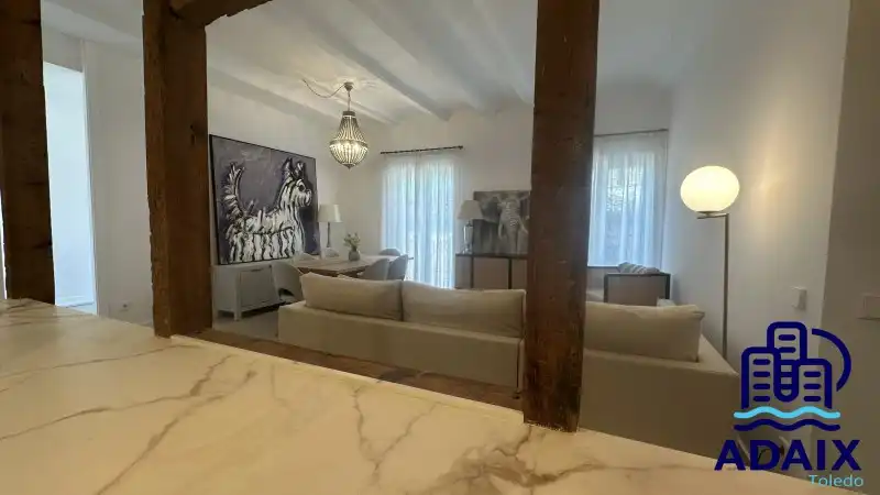 Living room of Flat for rent in Toledo  with Air Conditioner, Heating and Furnished