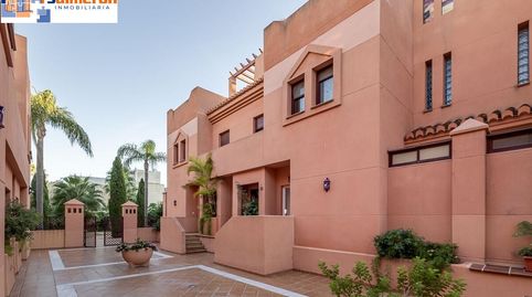 Foto 5 de Casa adosada en venta en Calle Rector Juan de Dios Lopez, Playa de Granada, Motril