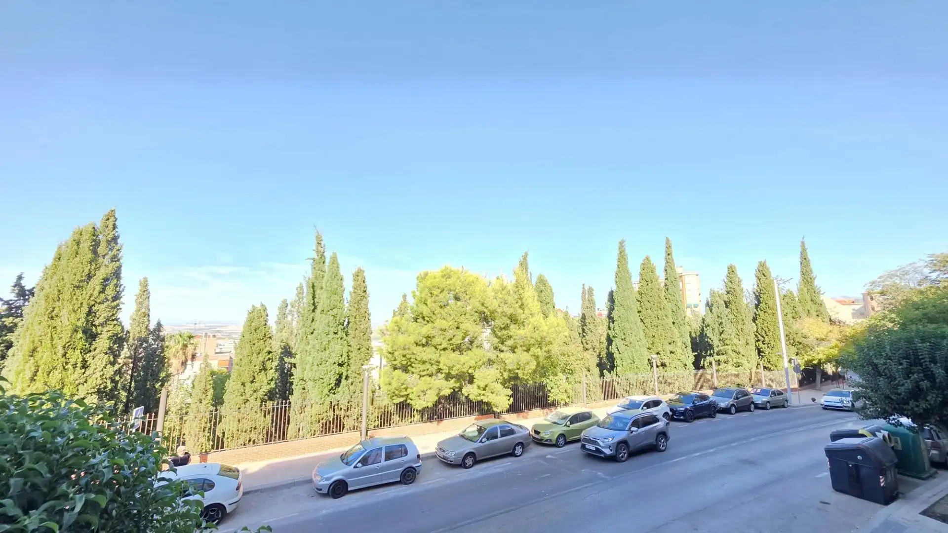 Piso con terraza en venta en Calle Juanito Valderrama, imagen 4
