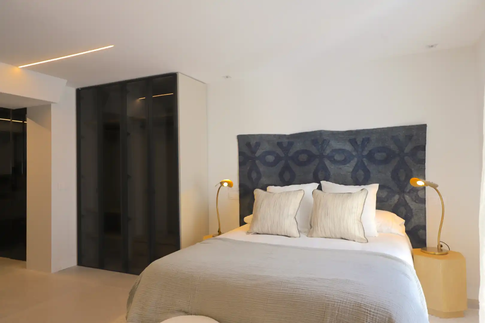 Bedroom of Houses for sale in Madrid  with Air Conditioner, Heating and Parquet flooring