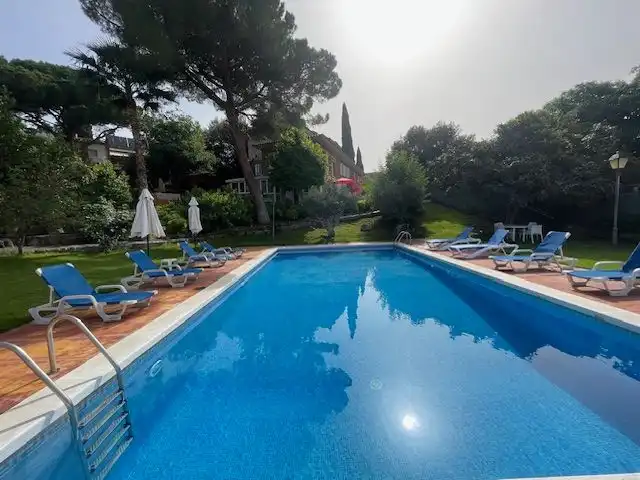 Schwimmbecken von Wohnung zur Miete in La Garriga mit Klimaanlage, Heizung und Terrasse