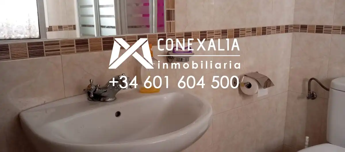 Badezimmer von Haus oder Chalet zum Verkauf in Olvera mit Terrasse