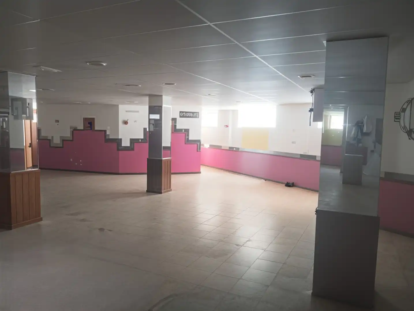 Local comercial en venda a Calle América, imagen 6