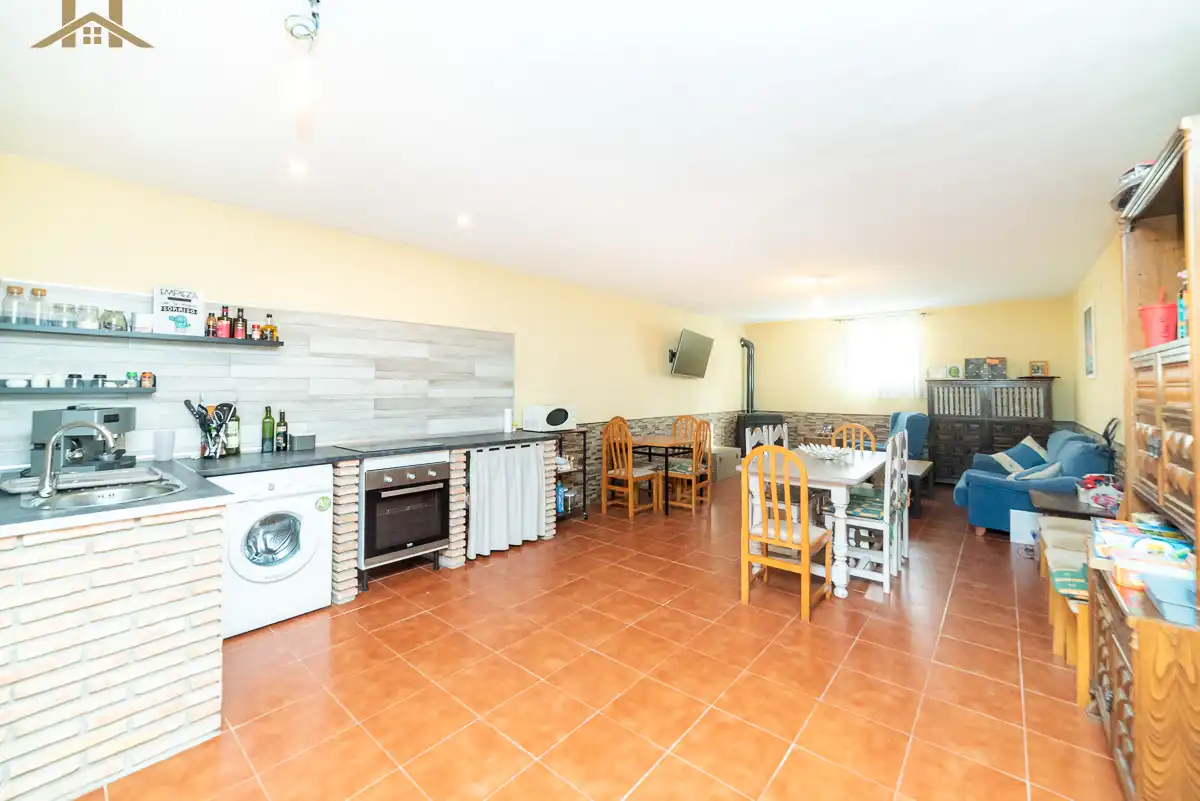 Haus oder Chalet zum Verkauf in Robledo de Chavela mit Heizung, Privatgarten und Terrasse