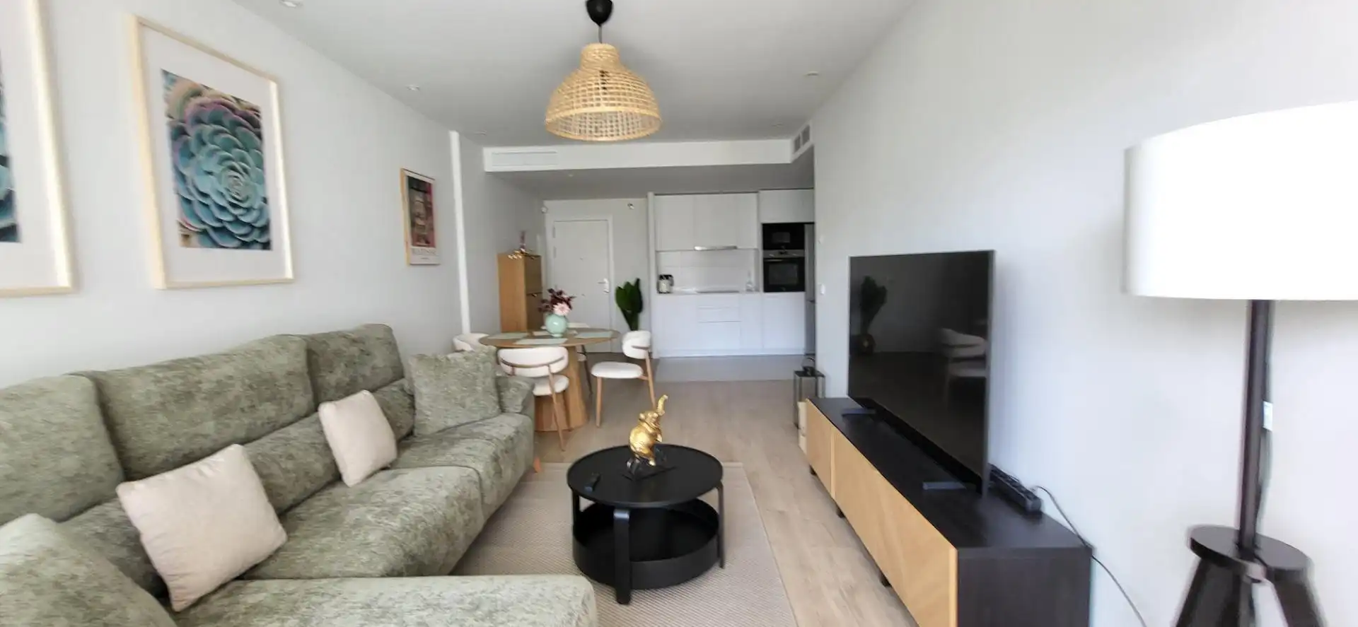 Sala d'estar de Apartament de lloguer en Marbella amb Aire condicionat, Calefacció i Terrassa