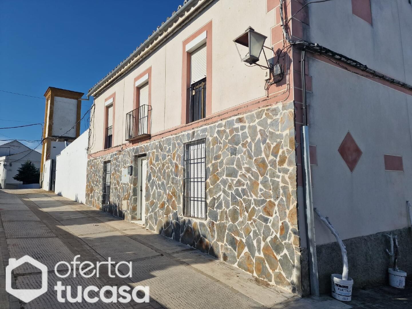 Exterior view of Flat for sale in Bujalance  with Terrace, Swimming Pool and Washing machine
