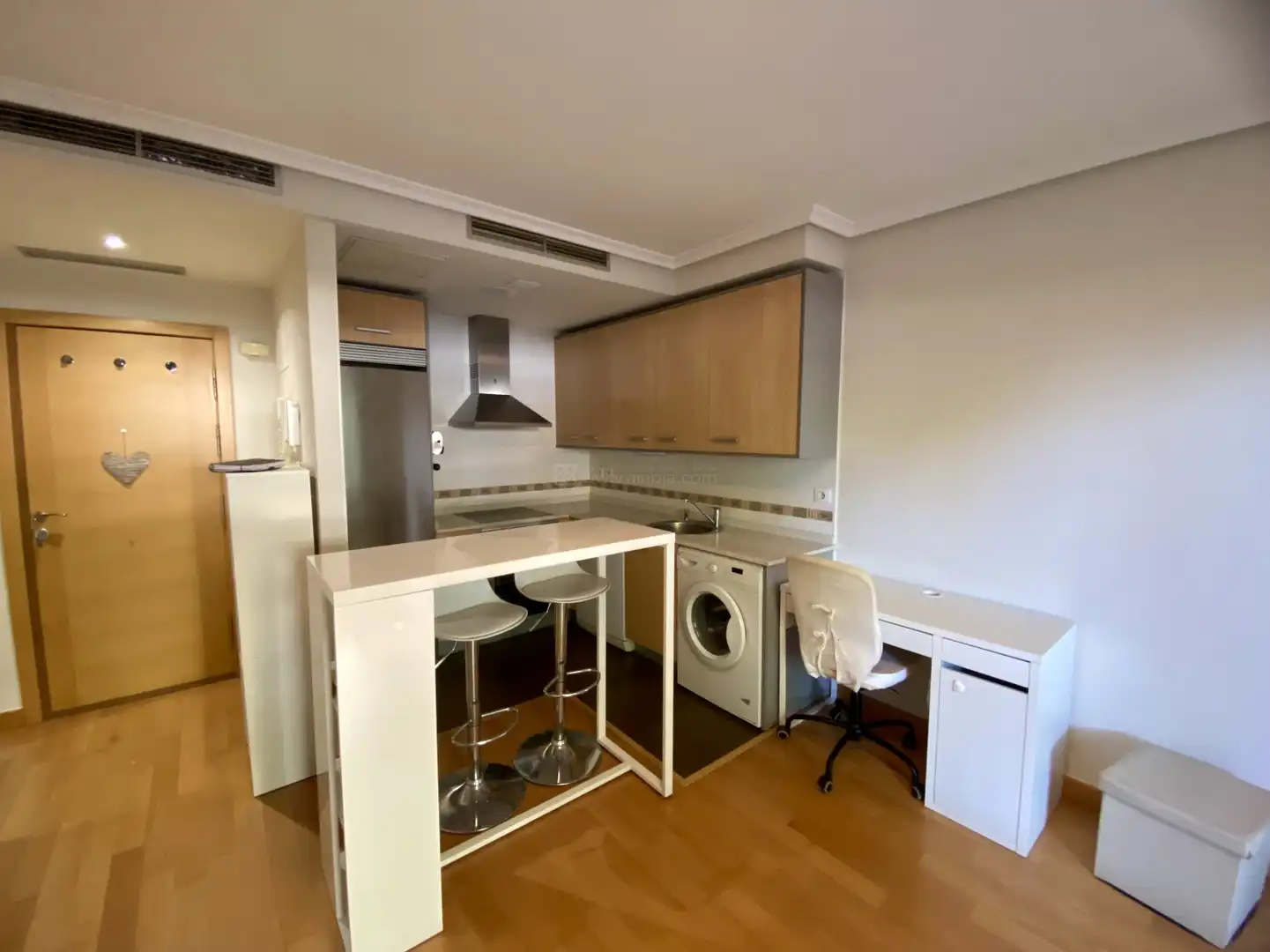 Kitchen of Flat for rent in  Logroño  with Air Conditioner, Heating and Private garden