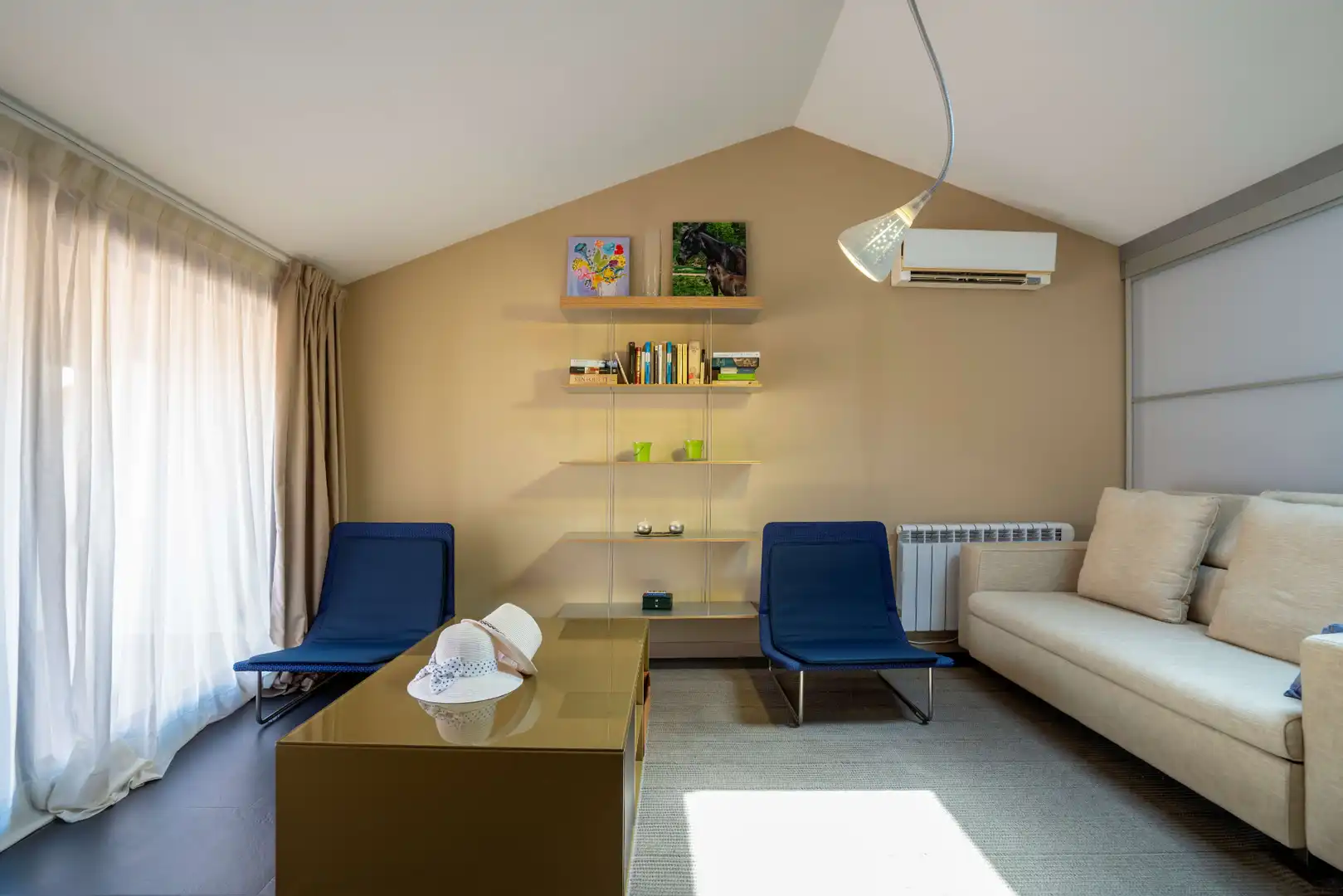 Sala de estar de Dúplex en venta en Palamós con Aire acondicionado, Calefacción y Terraza