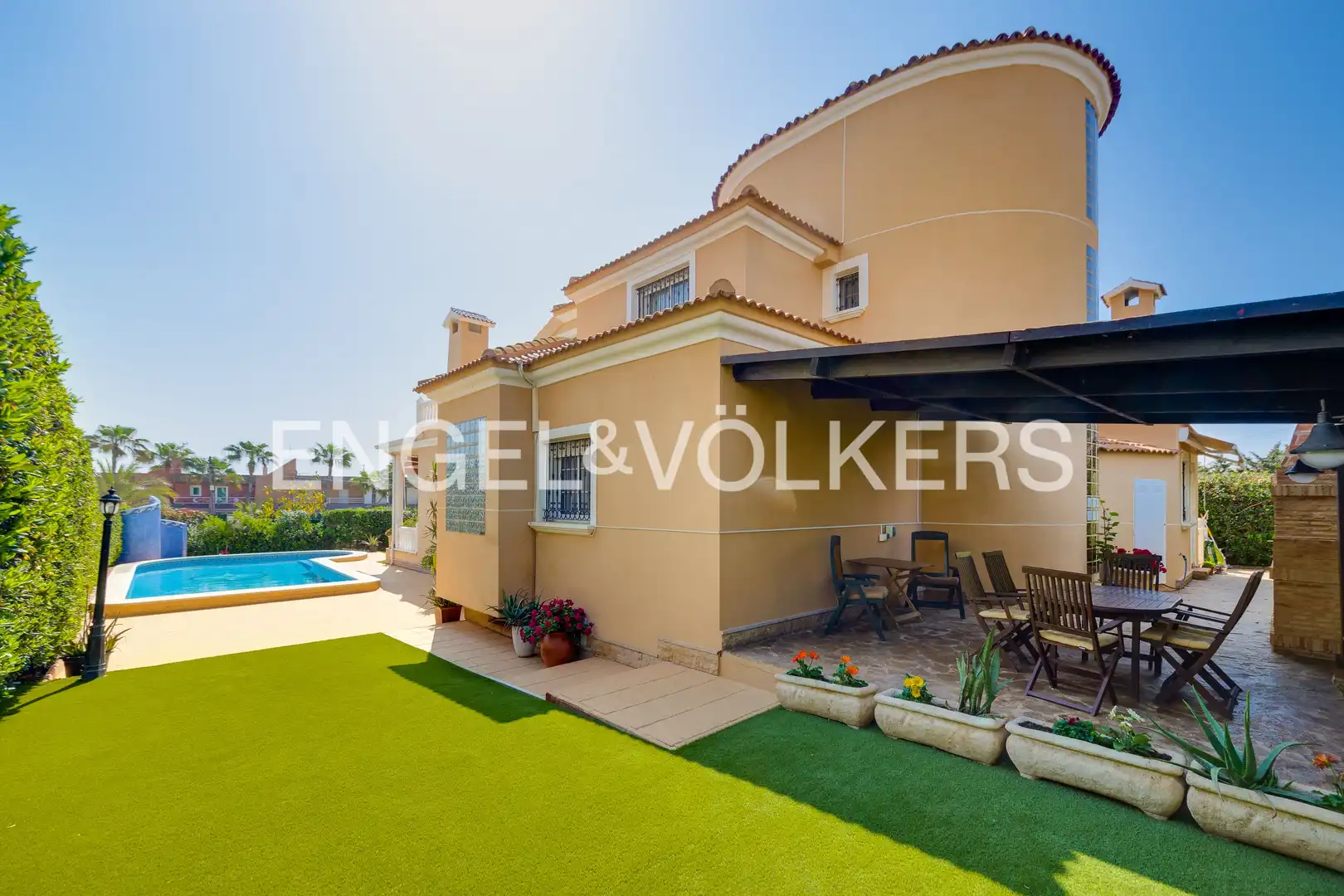 Vista exterior de Finca rústica en venta en Torrevieja con Aire acondicionado, Calefacción y Jardín privado