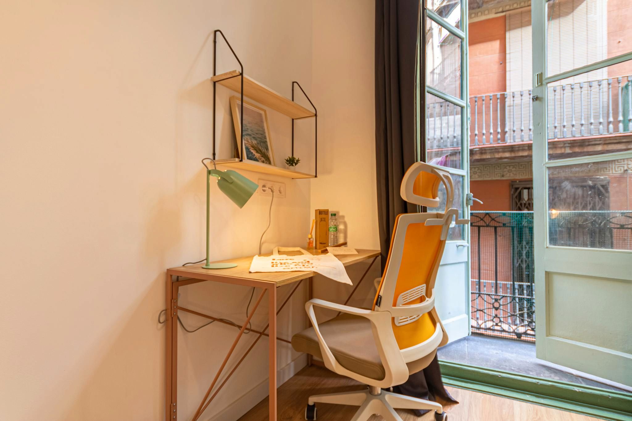 Balcony of Flat to share in  Barcelona Capital  with Air Conditioner, Furnished and Washing machine