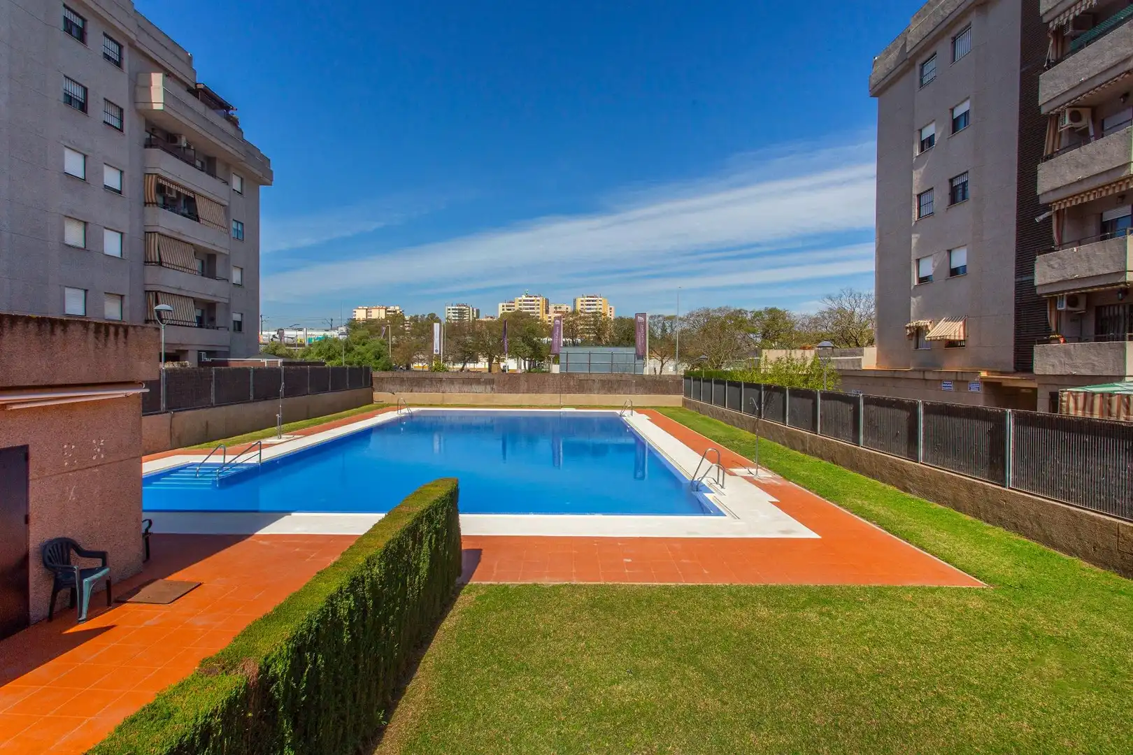 Piscina de Pis en venda en Jerez de la Frontera amb Aire condicionat, Traster i Piscina comunitària