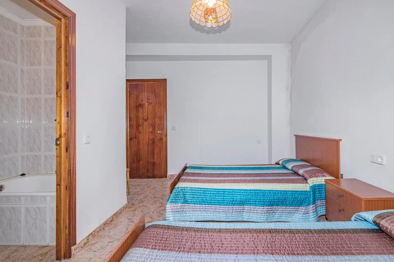 Edificio en venta en Carretera HUELMA, 66, Montejícar