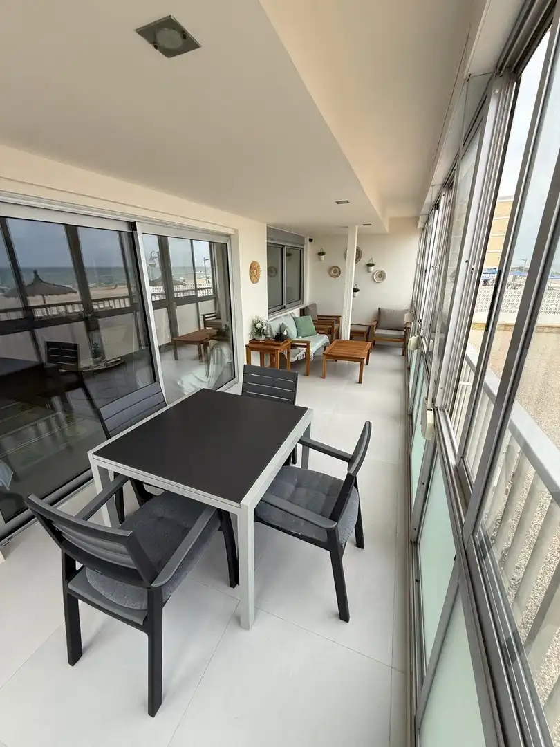 Terrasse von Wohnung zur Miete in Valencia mit Klimaanlage, Terrasse und Möbliert