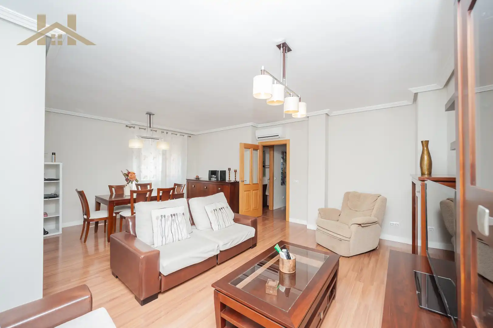 Doppelhaushälfte mit Pool zum Verkauf in Calle de Camariñas 108, imagen 6