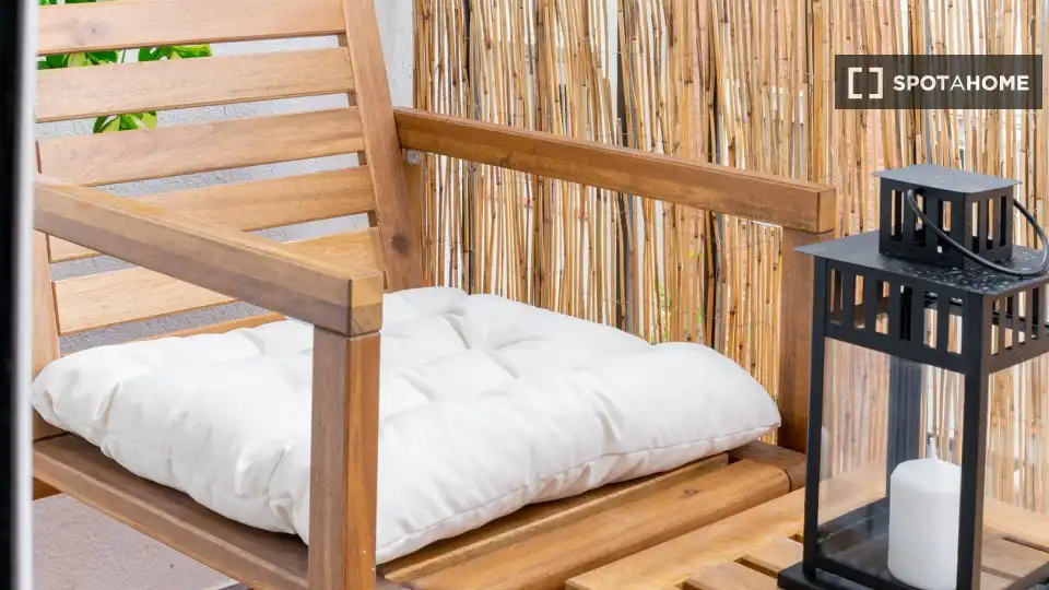 Room in El Bon Pastor