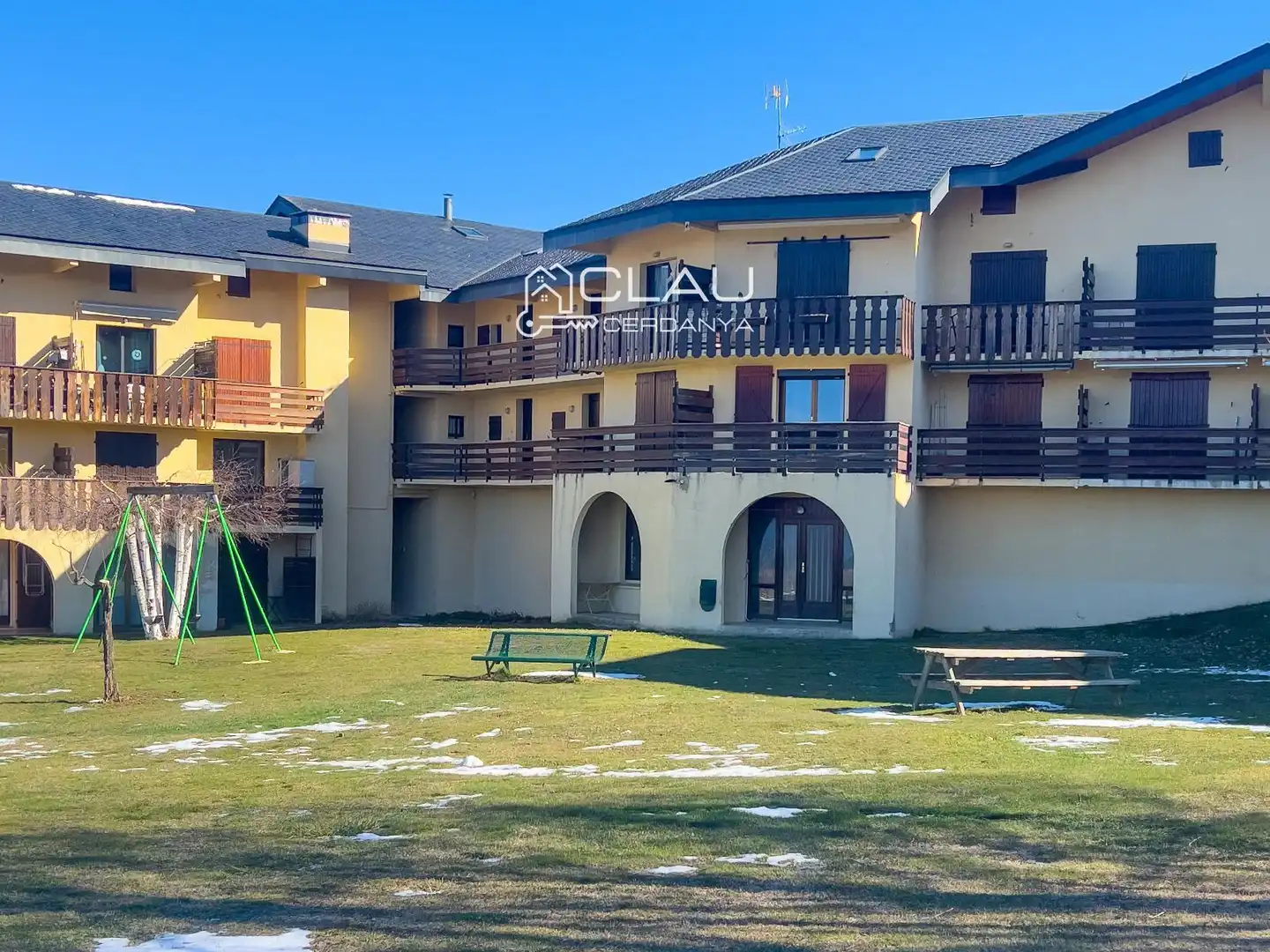 Vista exterior de Piso en venta en Sainte - Léocadie con Calefacción, Parquet y Terraza
