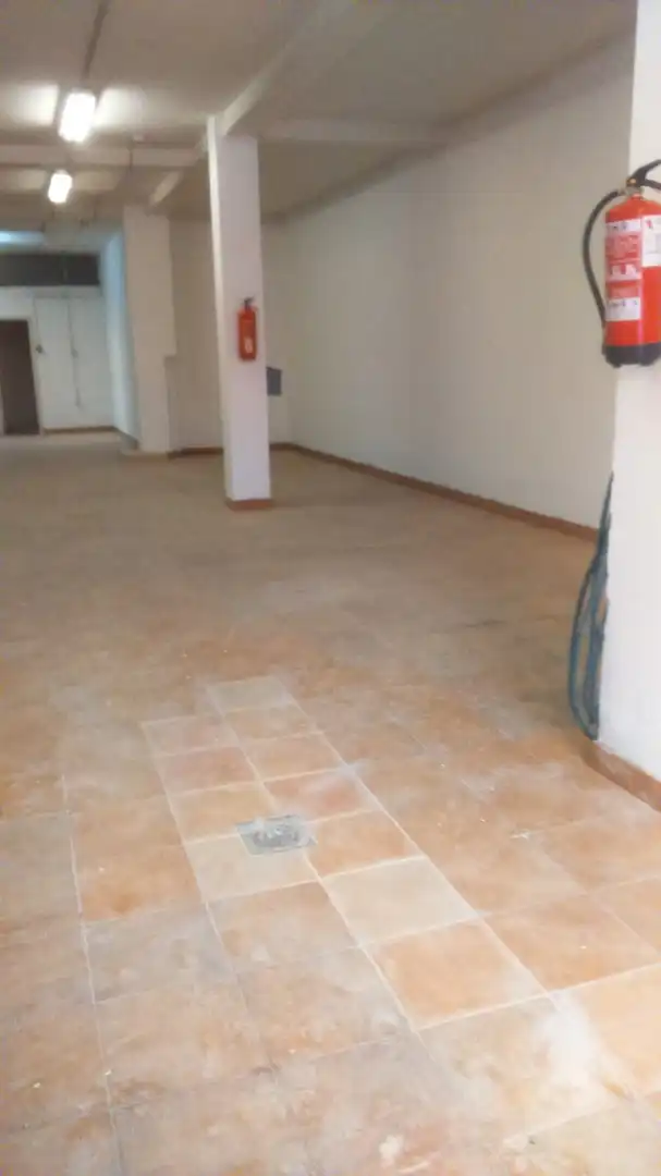 Business premises for sale in Oeste, imagen 3