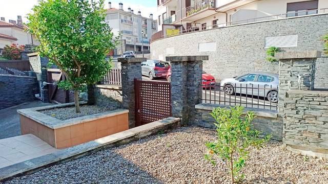 Casa adosada en Venta en Armendigain en Aia