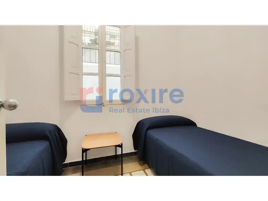 Schlafzimmer von Wohnung zur Miete in Eivissa mit Möbliert, Ofen und Waschmaschine
