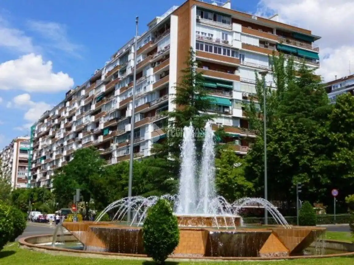 Flat with lift for sale in Av. Donostiarra