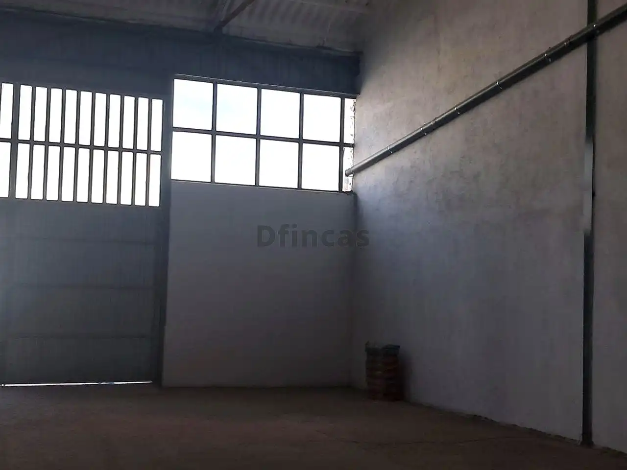 Nave industrial de alquiler en Teruel