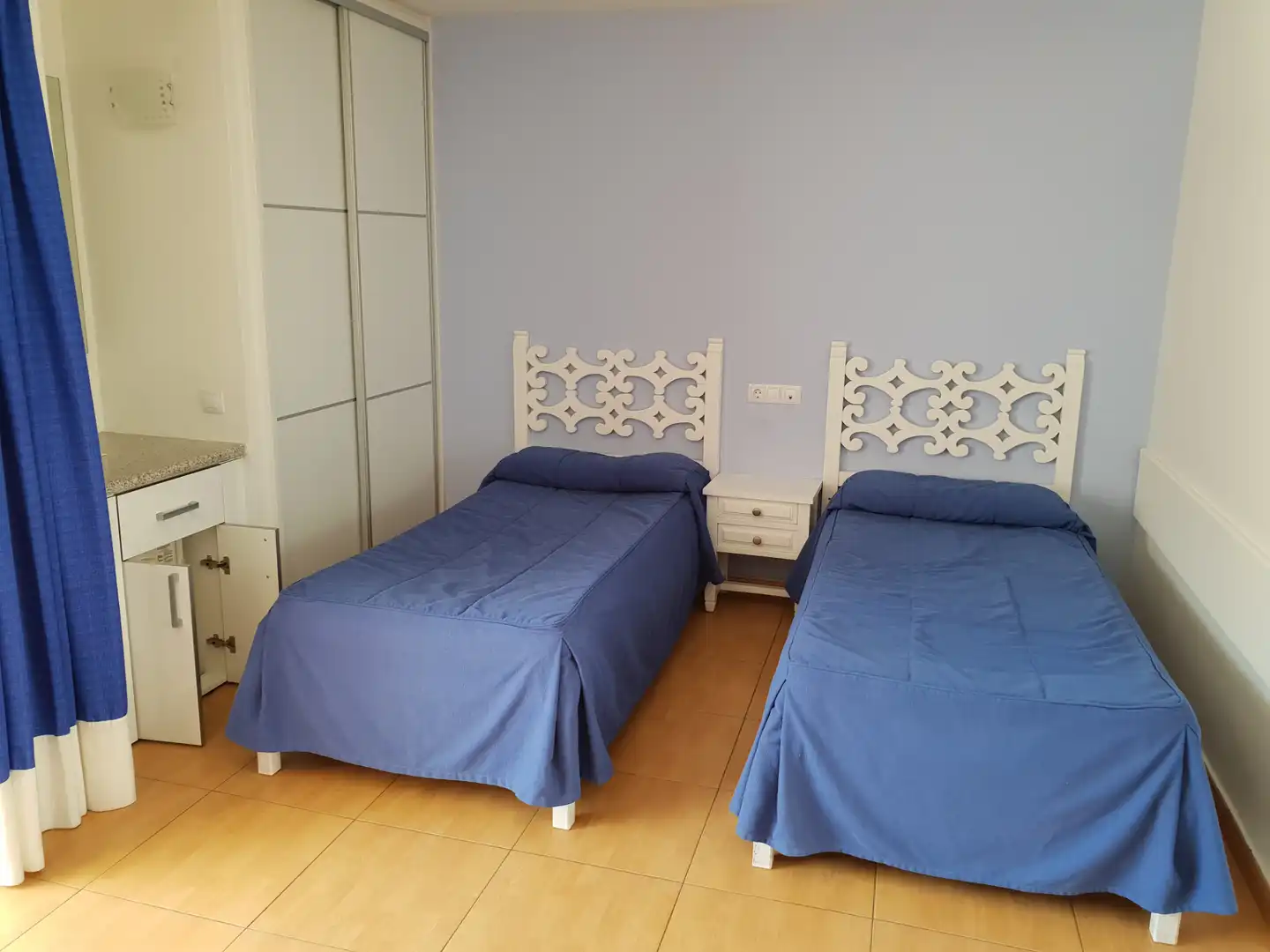 Dormitori de Estudi en venda en San Bartolomé de Tirajana amb Balcó i Piscina comunitària