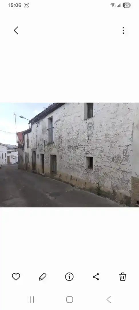 Vista exterior de Casa adosada en venda en Madroñera