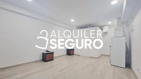 Foto 4 de Piso de alquiler en Cartago, Canillejas, Madrid