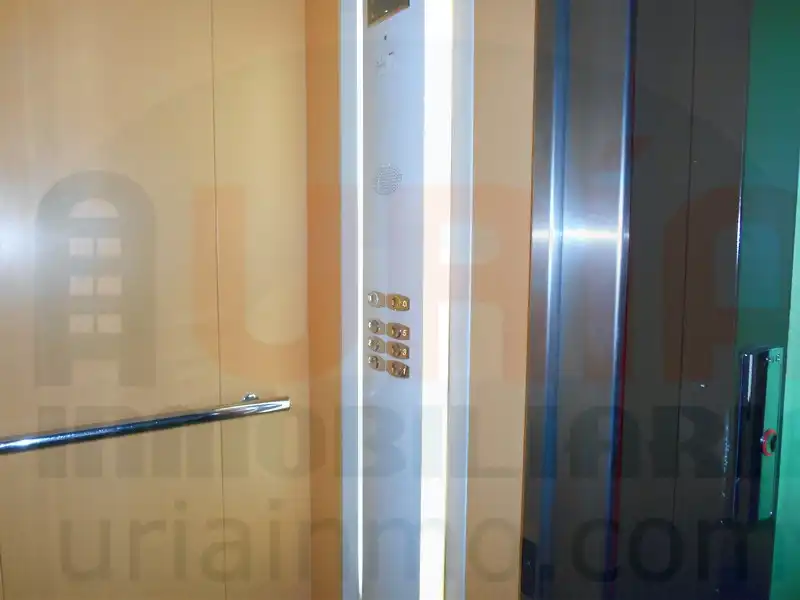 Apartments for rent in Calle Nueve de Mayo, Salesas - Foncalada - Campoamor