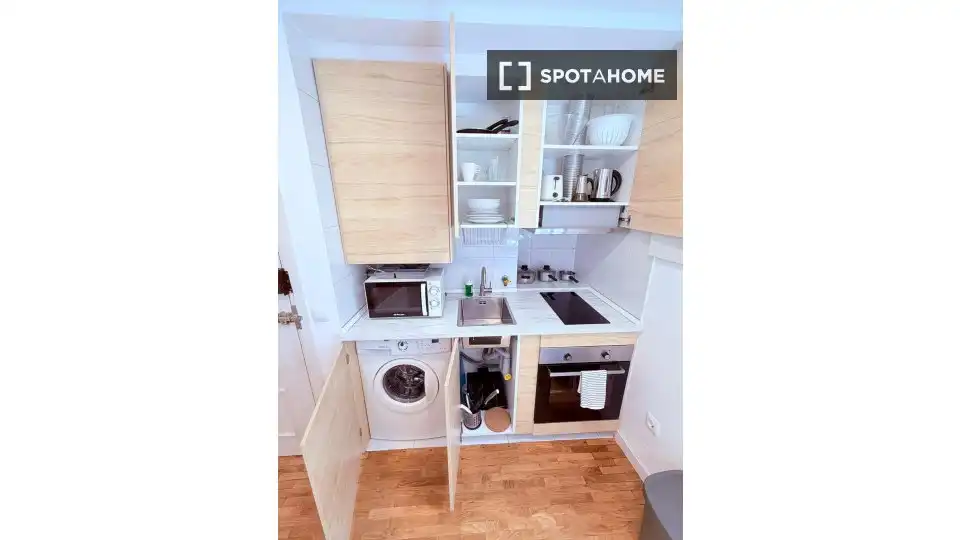 Kitchen of Study for share in Madrid  with Air Conditioner, Heating and Terrace