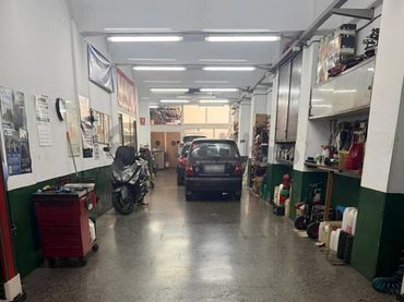 Local comercial en venda a Del Pintor Gisbert