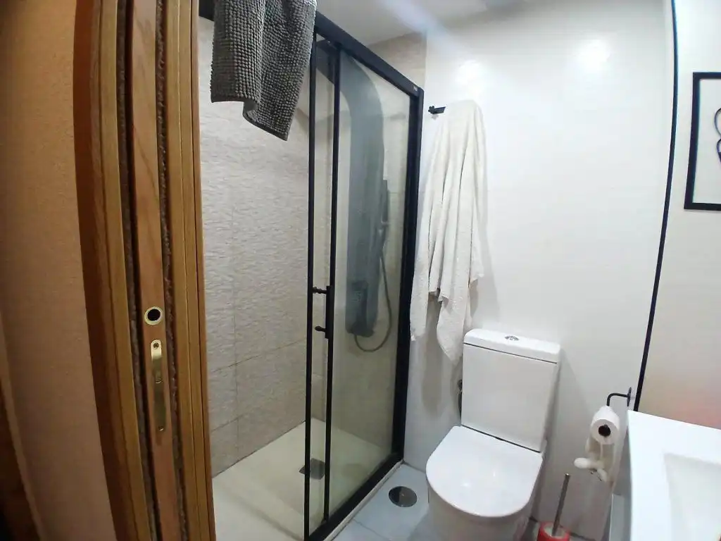 Badezimmer von Wohnung zum Verkauf in Málaga mit Möbliert
