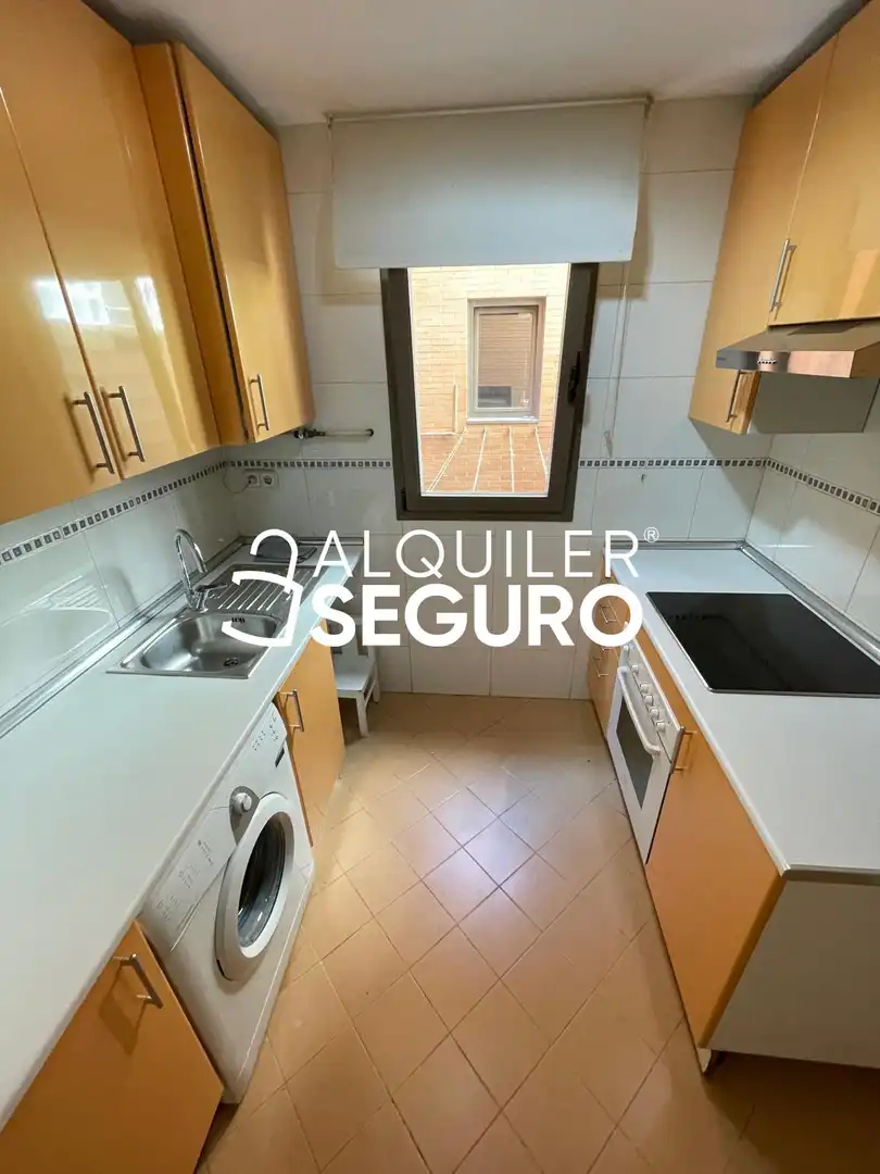 Cuina de Pis de lloguer en Madrid amb Calefacció