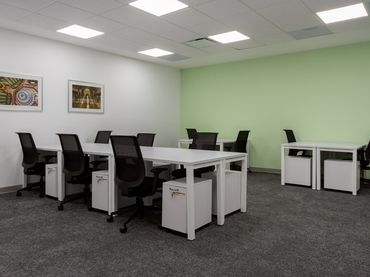 Office space with lift to rent in Plaza Tomás De Haro 5