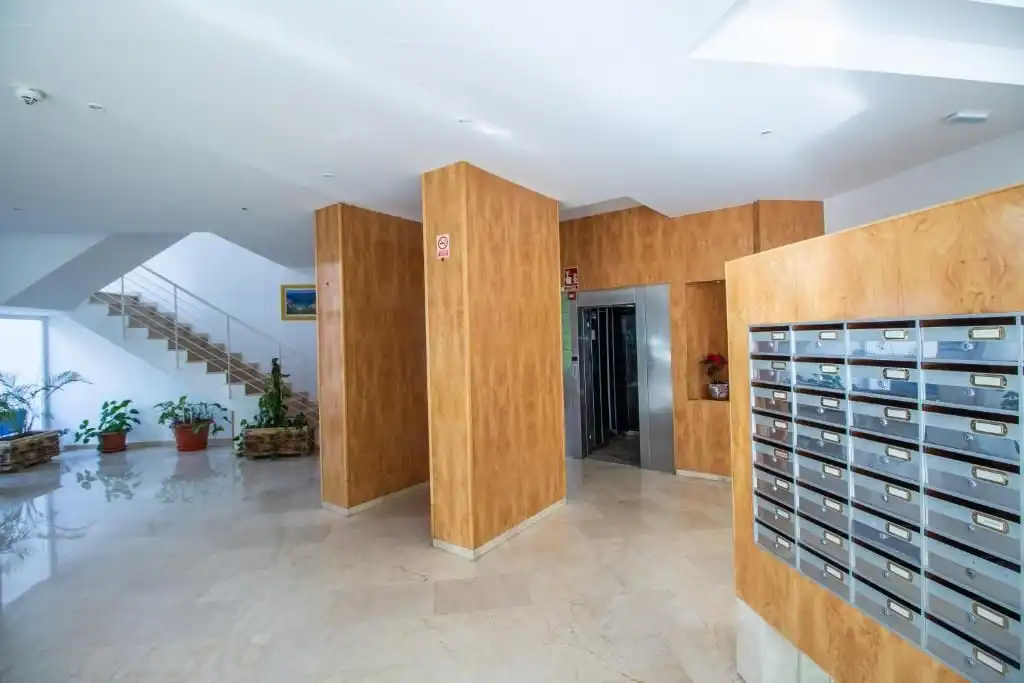 Apartament amb piscina en venda a Calle  Londres, imagen 28
