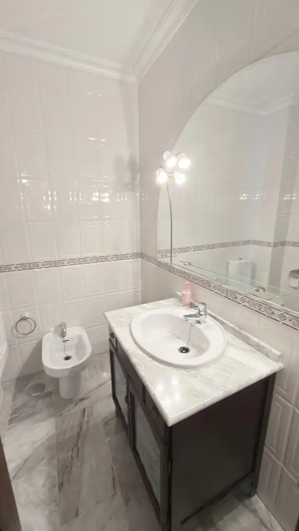 Baño de Casa adosada en venta en Moguer con Terraza